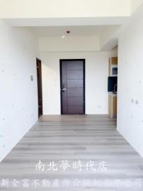 台南美美房屋 清景麟美學景觀２房平車寓
