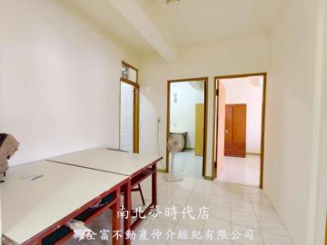 台南美美房屋 大同路邊間大陽台３樓寓