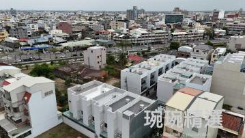 台南商仲推薦 佳里區20米正路面三角窗方正美建地