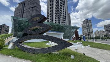 苓雅大樓房價 美術館 青海商圈 優質透天車墅