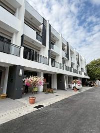 高雄農地變建地 天外天5期日恬別墅透天