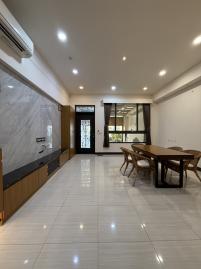 左營電梯社區  大寮國中面寬漂亮雙車庫透天