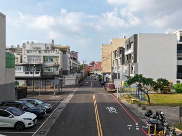 嘉義透天大樓 後庄商圈6.7米面寬|雙車電梯美墅(A)