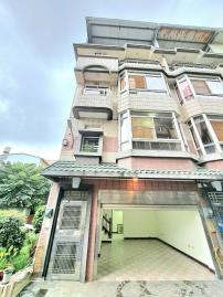 嘉義透天大樓 鐵馬道旁車庫美別墅