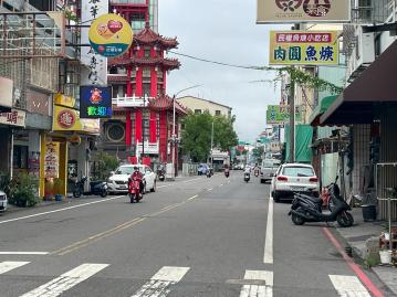 嘉義透天大樓 東區民權路店面+10套房