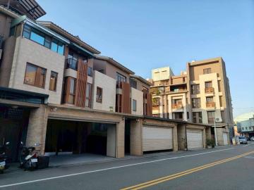 嘉義透天大樓  8米大面寬 | 嘉義西區高等级别墅 ?