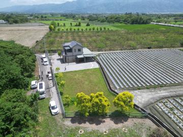 花蓮賣屋四寶媽 壽豐幽靜美農舍 田園美景玻璃屋 退休