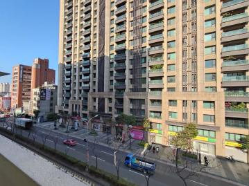 桃園蘆竹區店面【馨馨推薦】中正路稀有金店面