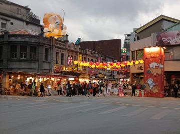 中山嶸哥賣房  雙子星, 電梯日租套  南京西路