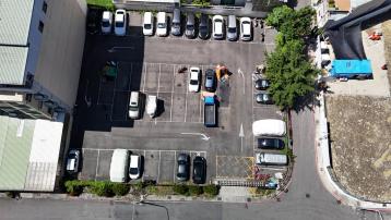 高雄店面三角窗 蓮池潭~陽明交通大學 三角窗大面寬方正建地
