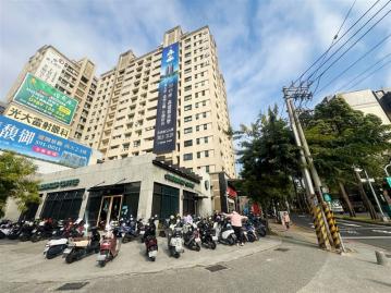 高雄店面三角窗 德民藍昌黃金核心搶賺增值大面寬店面
