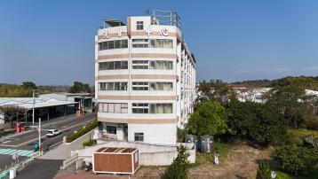 高雄店面三角窗 關廟國三交流道中正路上門診醫院護理之家