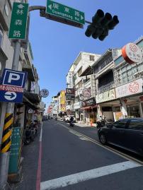 屏東潔出房仲 林森路美食街50坪前後路店面