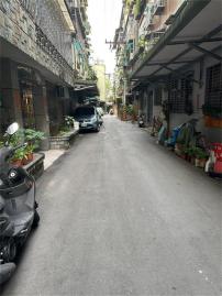 板橋風水房仲 海山方正停車一樓