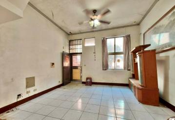 新竹房屋仲介 竹科香山交流道竹南園區旁五房花園車庫美別墅