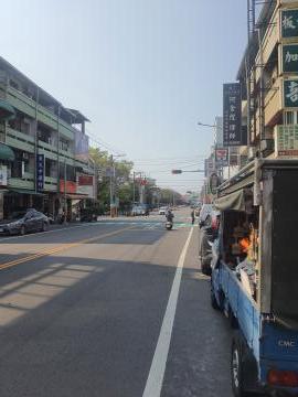員林建地廠房透天售員林市中正路3十1樓7間套房(朝南)透天精華蛋黄區