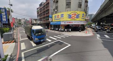 新莊化成店面廠房 新莊不動產達人 首富哥