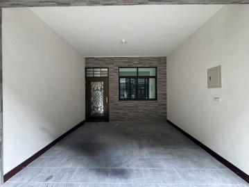 新竹首購成家 竹東市中心翻新美透天