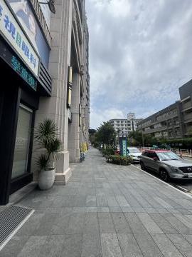 新竹房地專家 富宇君品金雞母店面