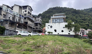 宜蘭房屋土地專家礁溪溫泉段214坪別墅區建地
