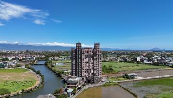 羅東數位房仲 遠眺龜山島美景高樓層免裝潢車位四房美廈