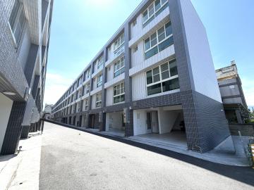 宜蘭房產達人 宜市東區超值全新邊間美墅~台灣房屋小豬