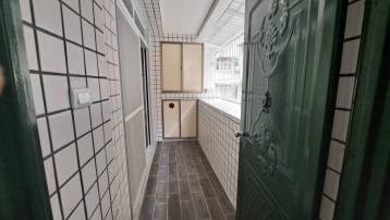 鳳商/文山/赤山商圈*雙衛開窗*翻新公寓二樓