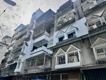 ?【鳳山靜巷溫馨3樓｜陽台進出・剛剛好的生活距離】