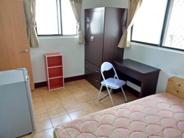 逢甲商圈金店套年收90萬慧