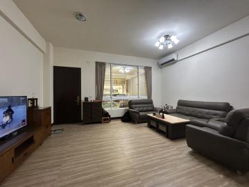 美濃皇家大苑社區7年屋大地坪雙車豪墅~張秀香0956849917