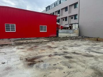 茄萣崎漏大面寬帝王三角窗建地~張秀香0956849917房屋土地