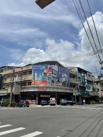 小林購屋網《小編推薦》超大三角窗透天店面