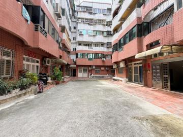 苗栗廠房土地B559專任漢唐低總價三房-住商頭份東民1號店