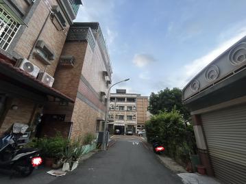 南高雄買房  鳳翔學區大地坪雙車墅稀有釋出