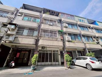 專任苗栗醫院體育場旁大地坪透天台中買屋賣房土地王劉志忠