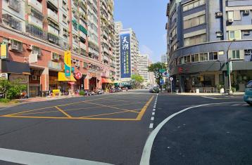 房地王不動產 高雄民泰街透天店面