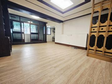 鹽埕商圈七福商店街電梯公寓四樓 三民房仲推薦