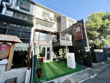 龍井區｜東海雞爪凍旁黃金透店｜5套房＋1樓店面｜滿租收租｜1788萬