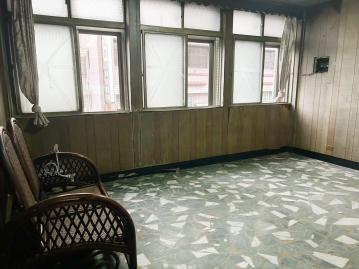 正信光路透店~超大地坪.使用空間大 中路藝文好房