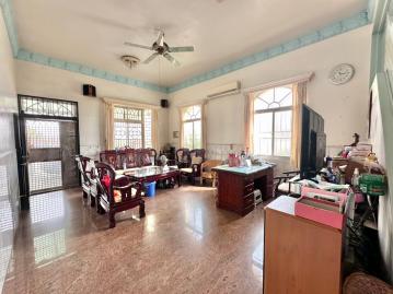 二崁路邊間透天