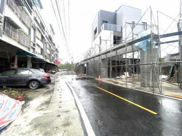 屏東長治三角窗臨8米路大面寬建地