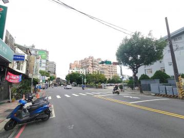 三蘆好房買賣 中正北路電梯透天廠房 容容0987669999
