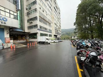 青埔買賣房屋 巴頓工業城稀有廠辦4戶打通