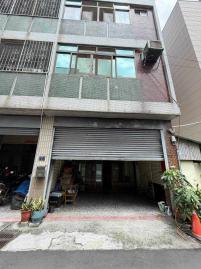 大里崇光國小.光榮國中臨路車庫透天 大里南區房地
