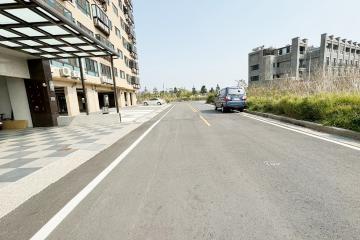 伸港伸同段方正建地