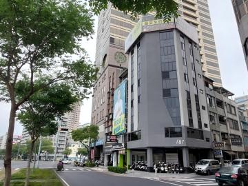 鳳山購屋首選 文化中心 民權民生路三角窗金鑽企業總部