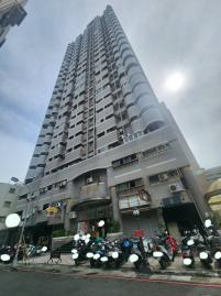 三鐵共構站前捷運雄中家長小資族投資入手便宜套房 高雄賣房推薦