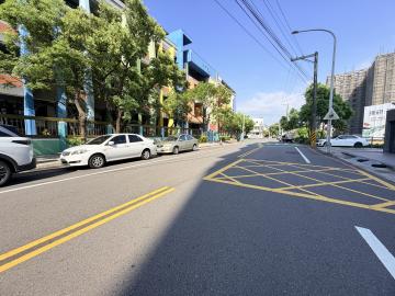 頭份市中心大面寬美建地