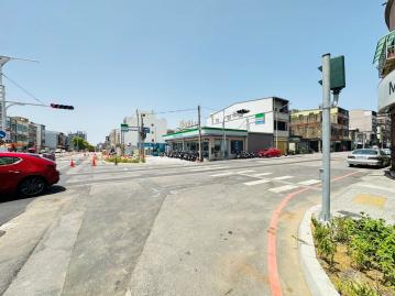 竹南稀少方正美建地__竹南頭份店面