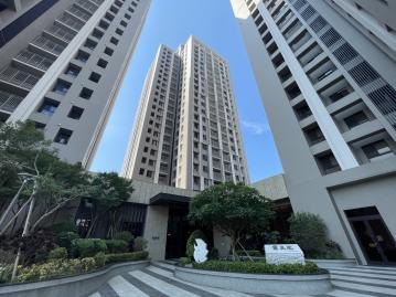 ✨大里新市政✨君大院3房平車樹梢戶 阿魯米大里房仲推薦